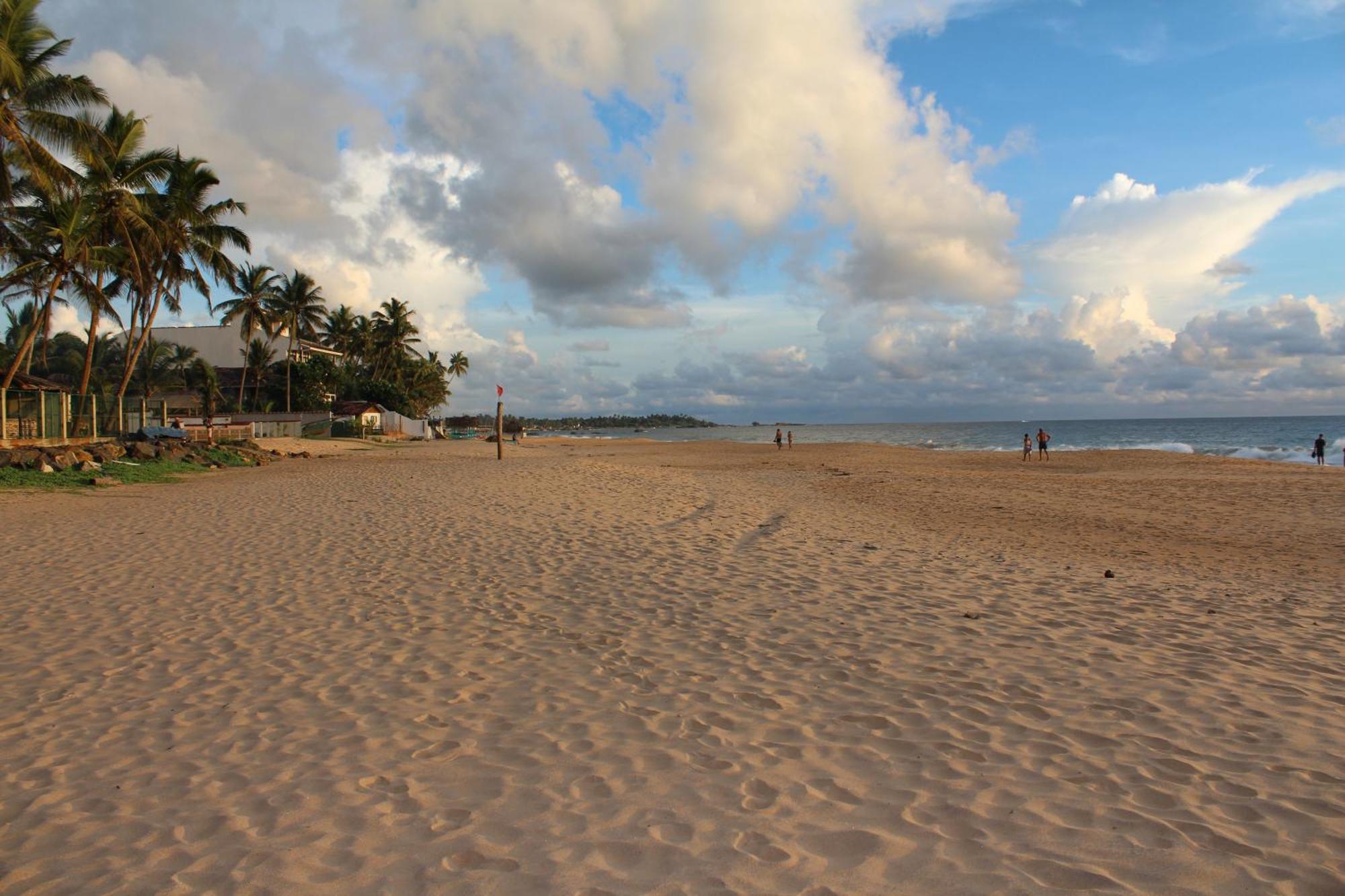 Prana Beach Hotel Ex Guli Hikkaduwa Exterior photo