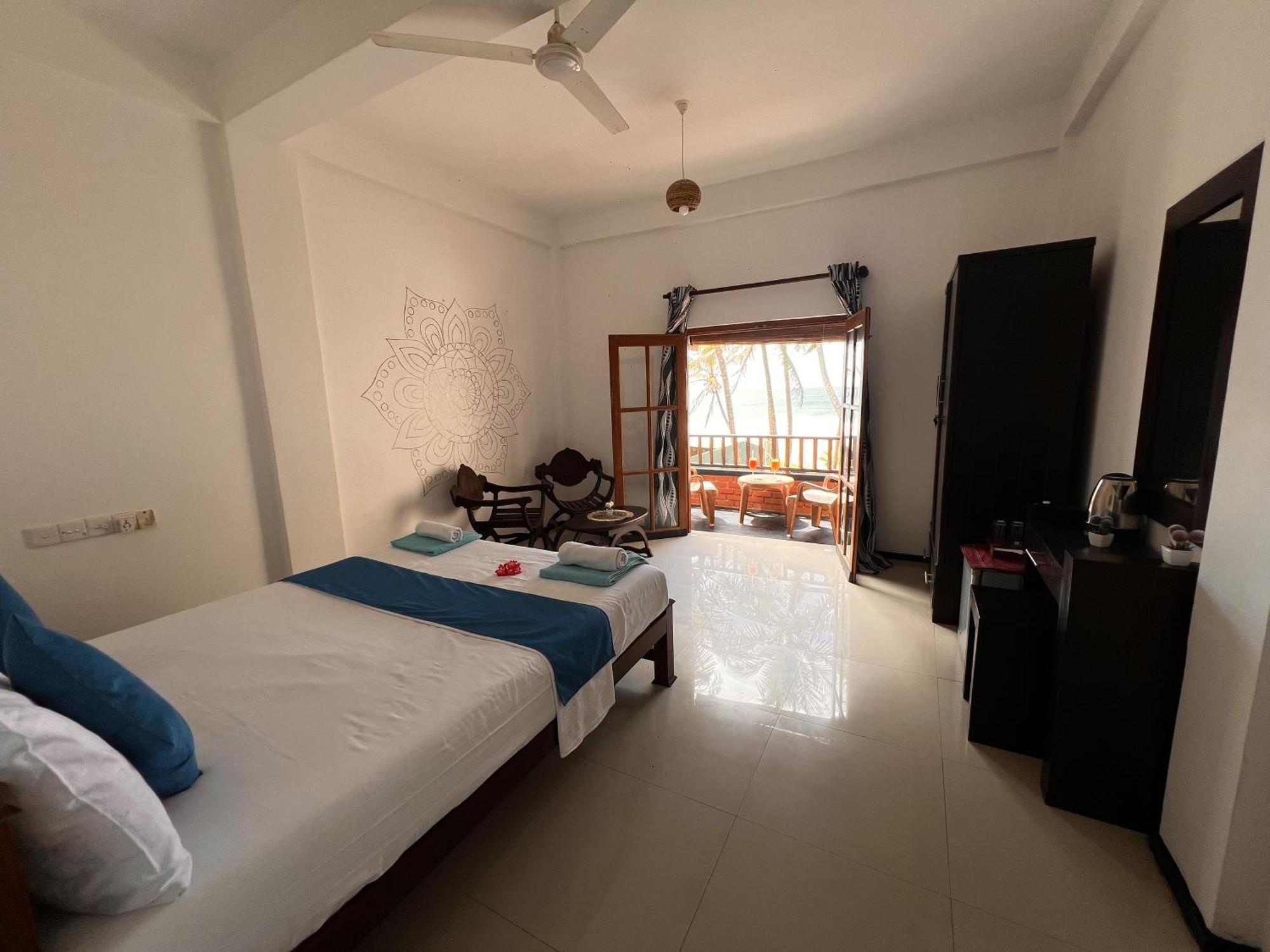 Prana Beach Hotel Ex Guli Hikkaduwa Exterior photo